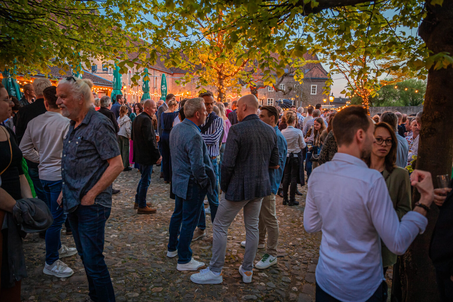 2024-04-13_Entertrain25_Previews_(ROCKATEER)-010