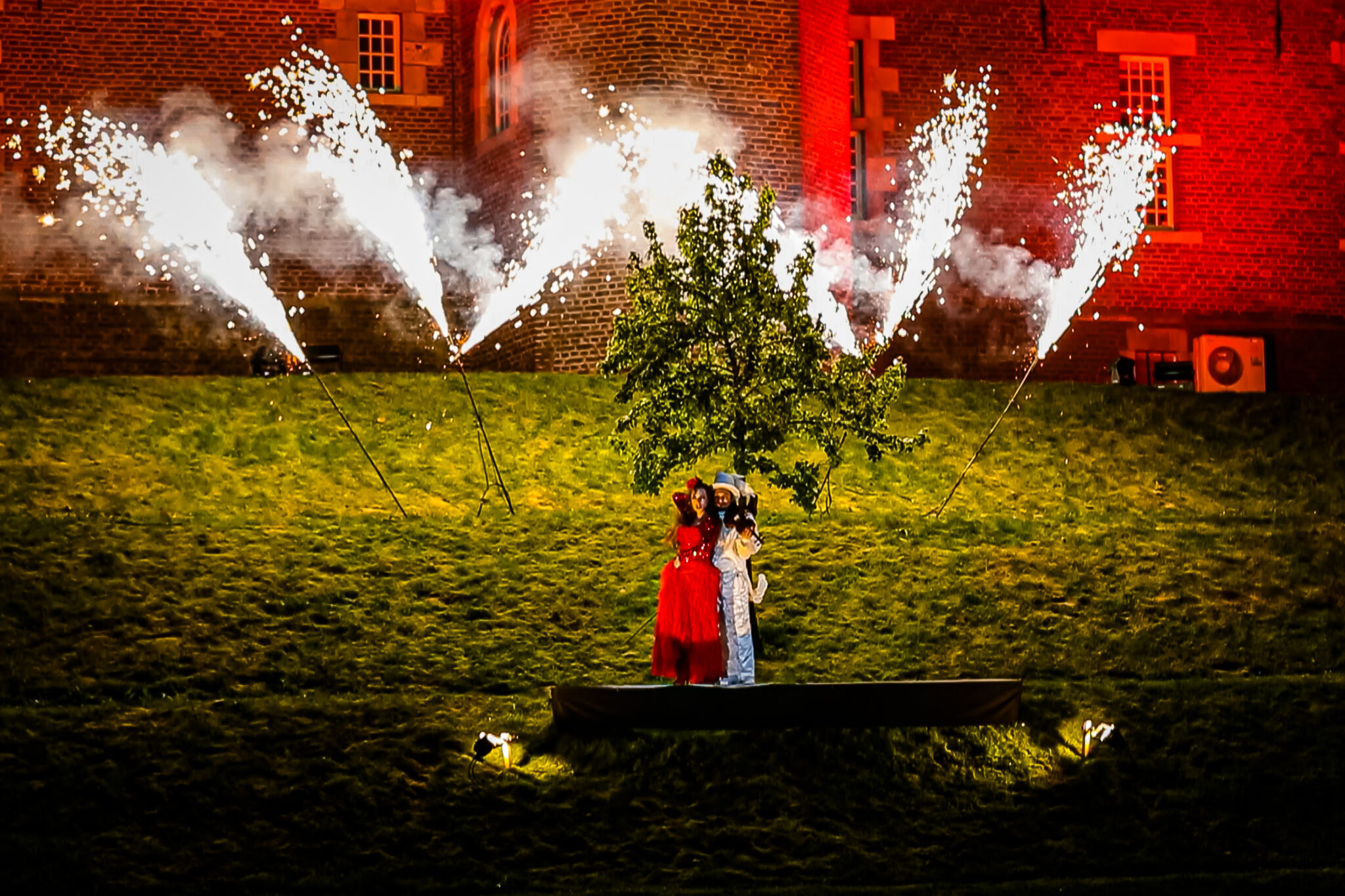 2024-04-13_Entertrain25_Previews_(ROCKATEER)-022